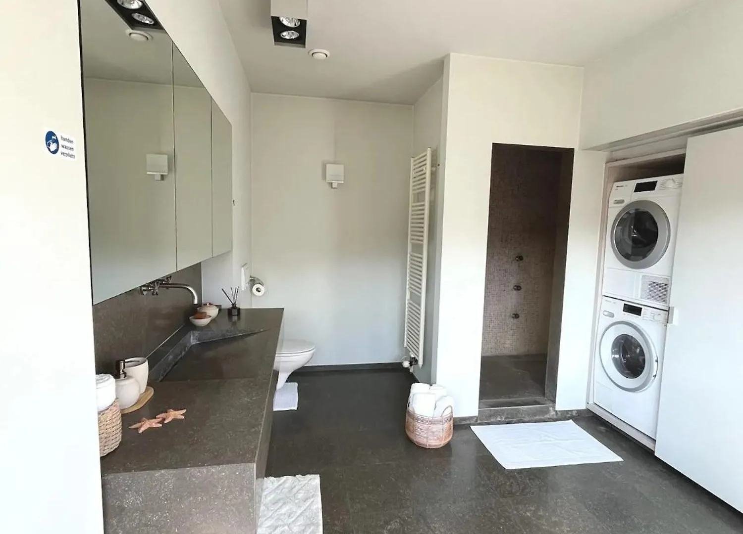 Cosy House In Vilvoorde With Jacuzzi And Spa