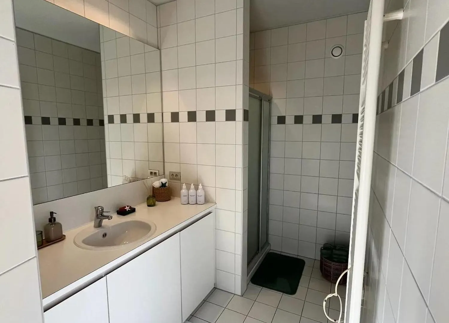 Cosy House In Vilvoorde With Jacuzzi And Spa Belgium